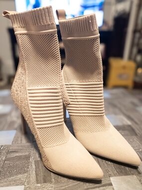 Steve Madden Beige Knit Sock Ankle Boots